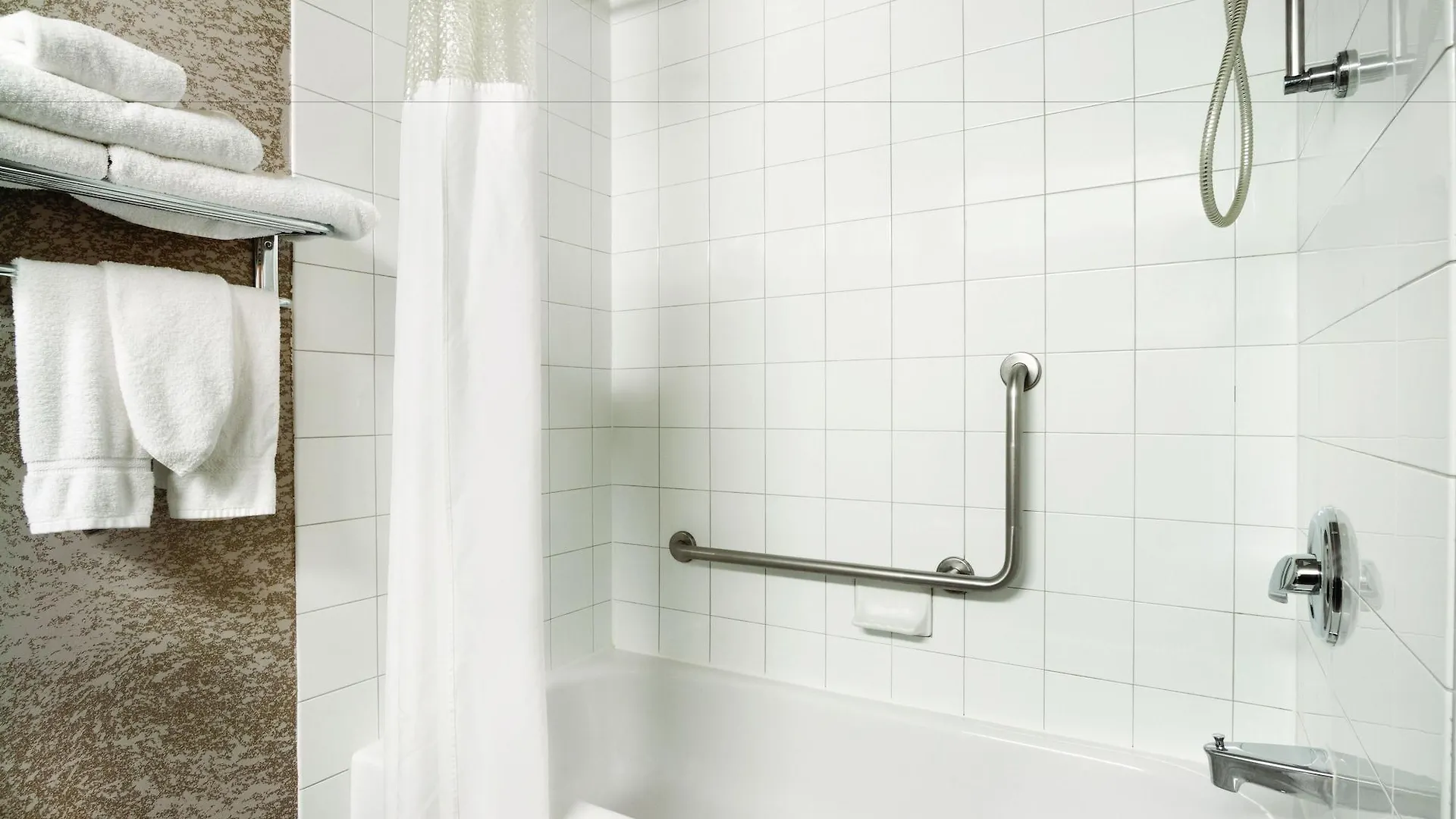 Hotel Days Inn By Wyndham Calgary Airport