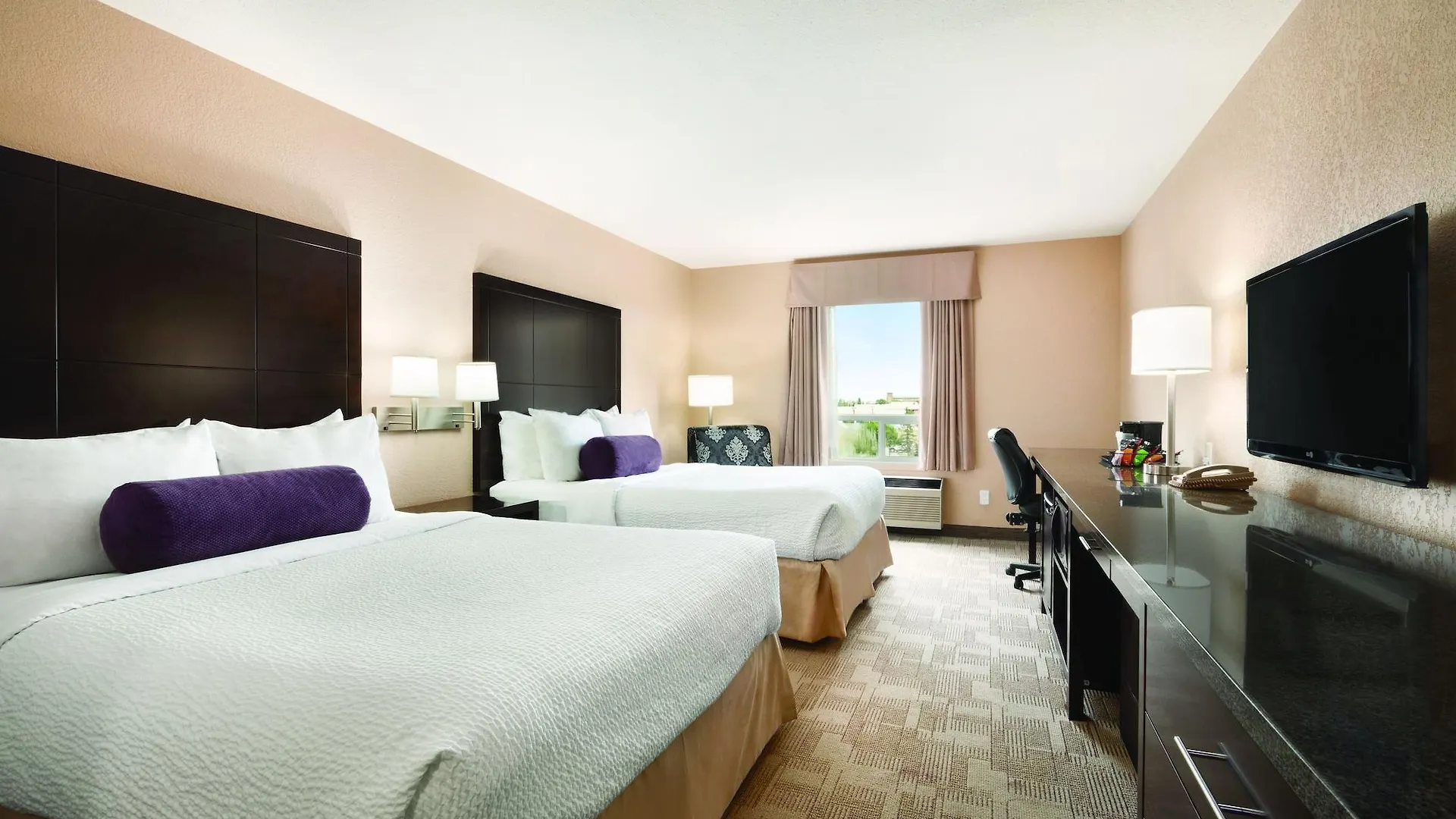 Days Inn By Wyndham Calgary Airport Hotel