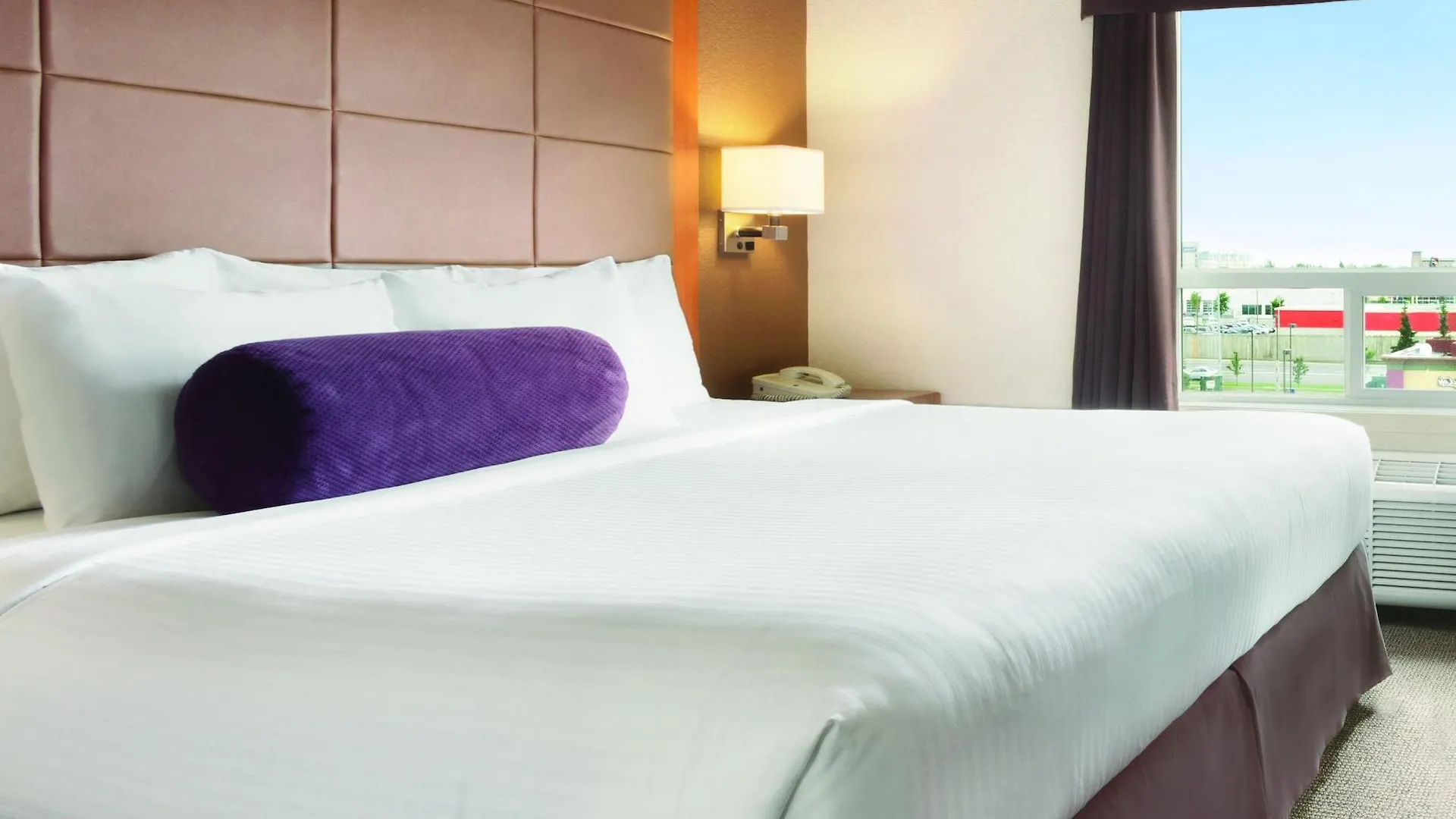 Days Inn By Wyndham Calgary Airport Hotel