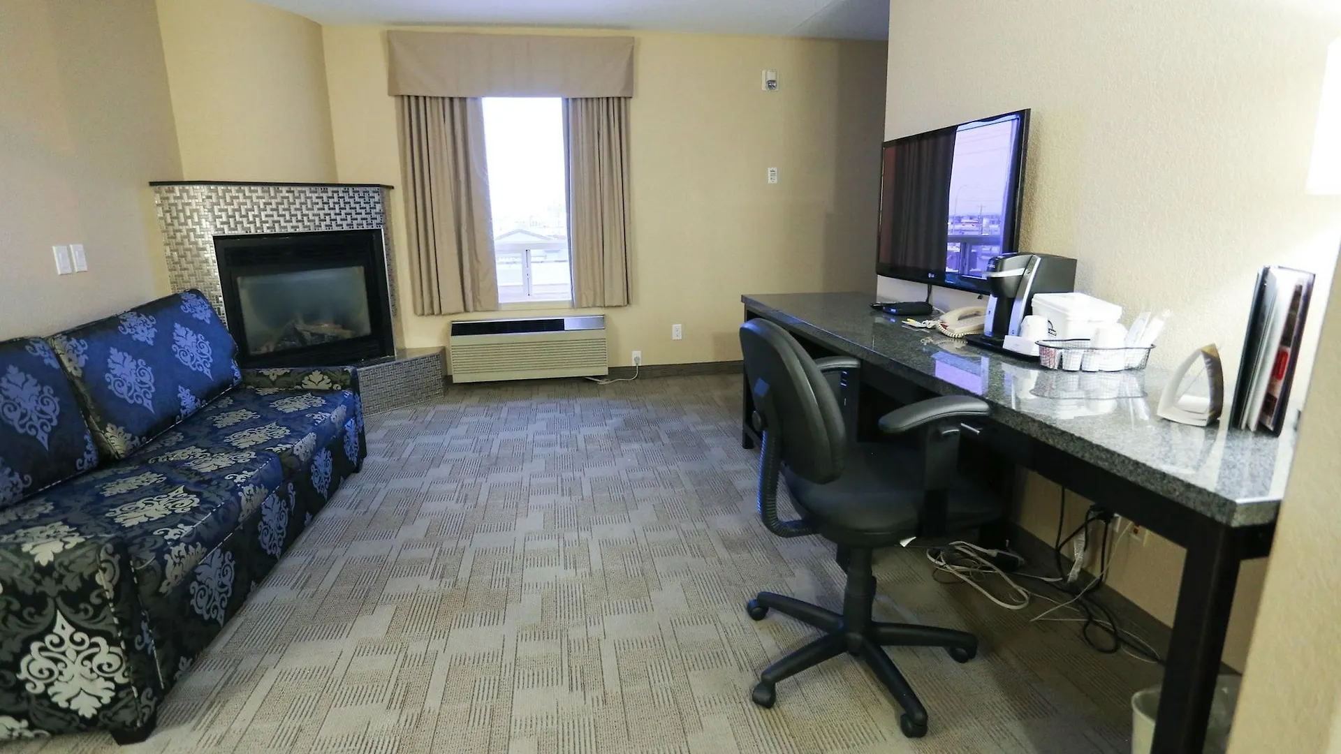 Days Inn By Wyndham Calgary Airport