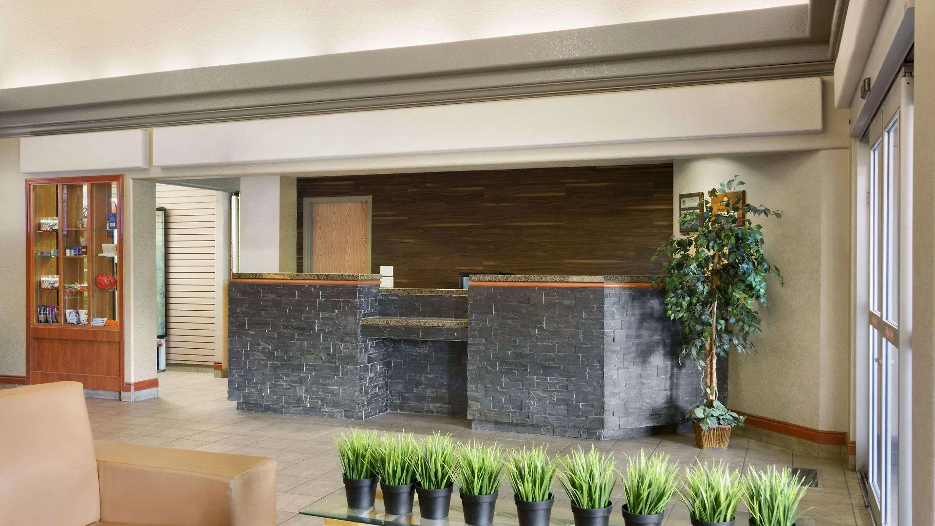Days Inn By Wyndham Calgary Airport