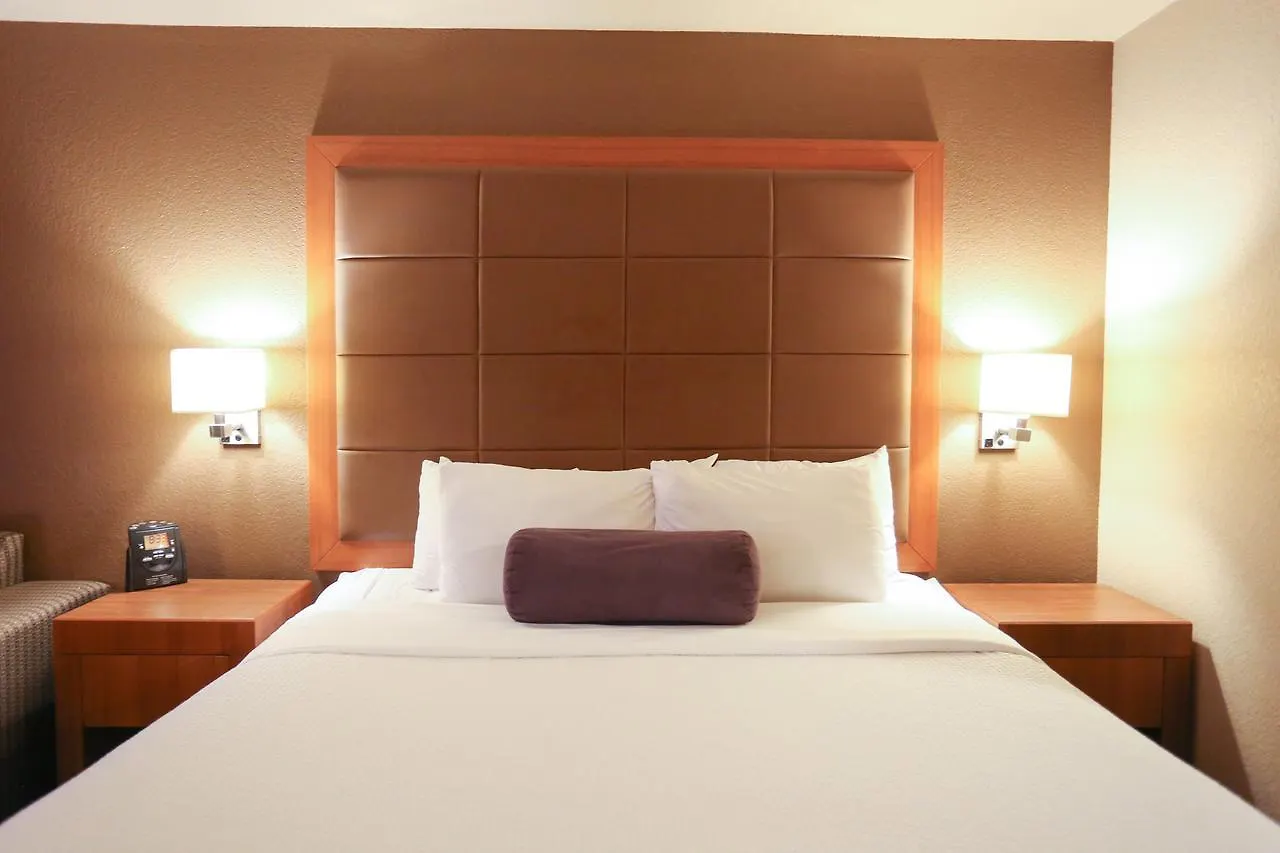 Days Inn By Wyndham Calgary Airport 3*,
